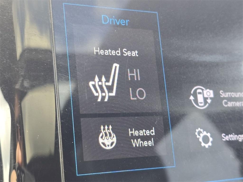 used 2020 Chrysler Pacifica car, priced at $13,980