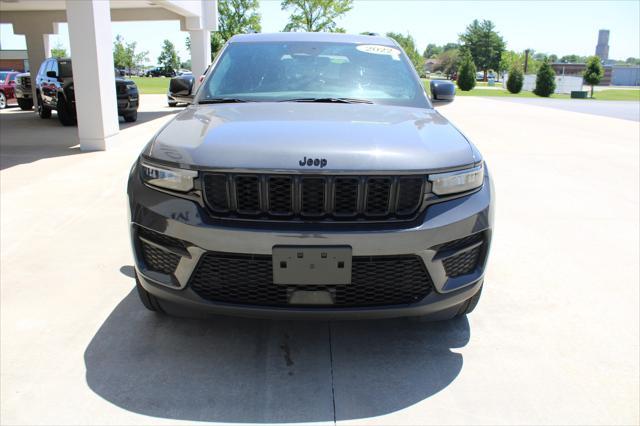 used 2022 Jeep Grand Cherokee car, priced at $30,888