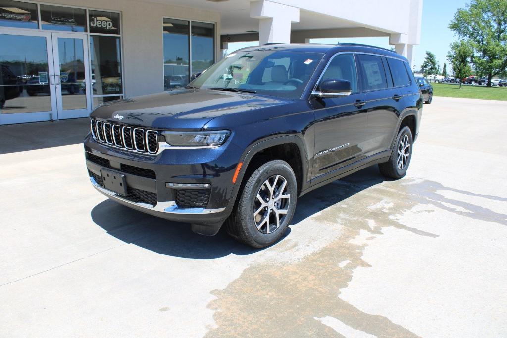 new 2024 Jeep Grand Cherokee L car