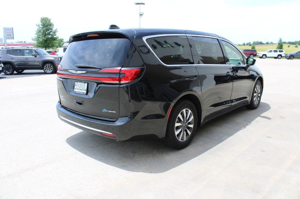 used 2022 Chrysler Pacifica Hybrid car, priced at $28,250