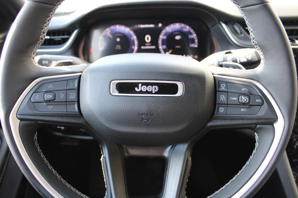 new 2024 Jeep Grand Cherokee car, priced at $47,952