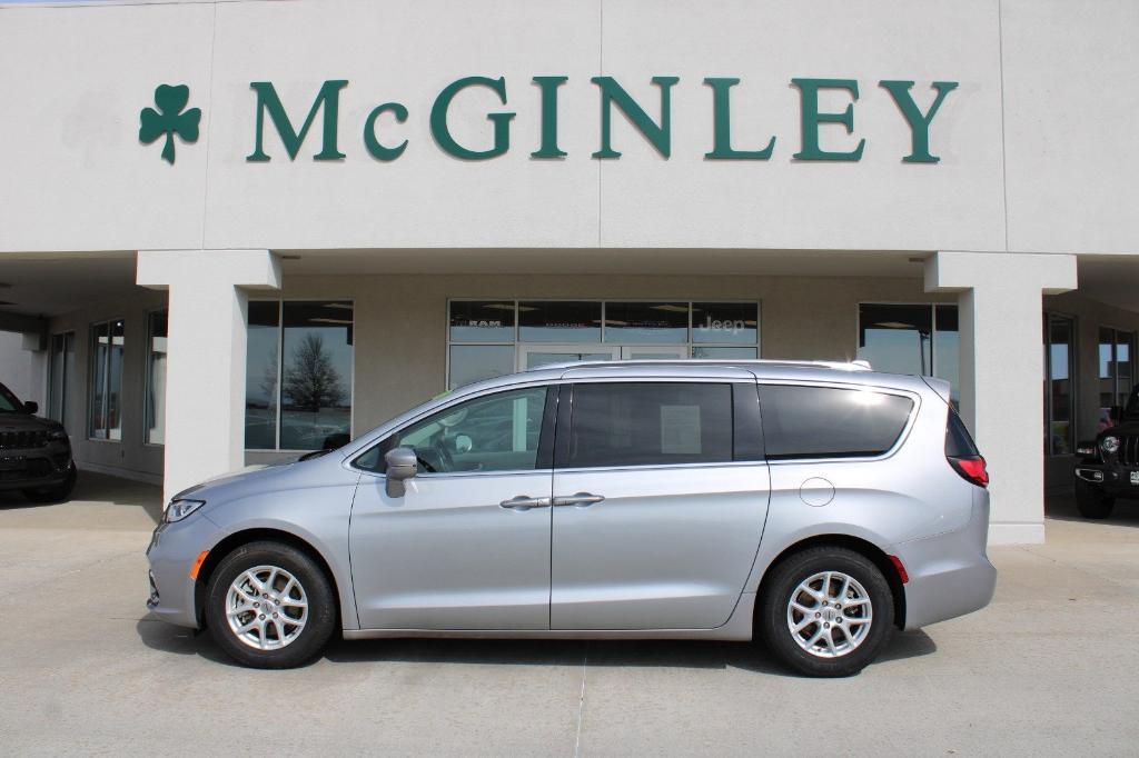 used 2021 Chrysler Pacifica car, priced at $23,690
