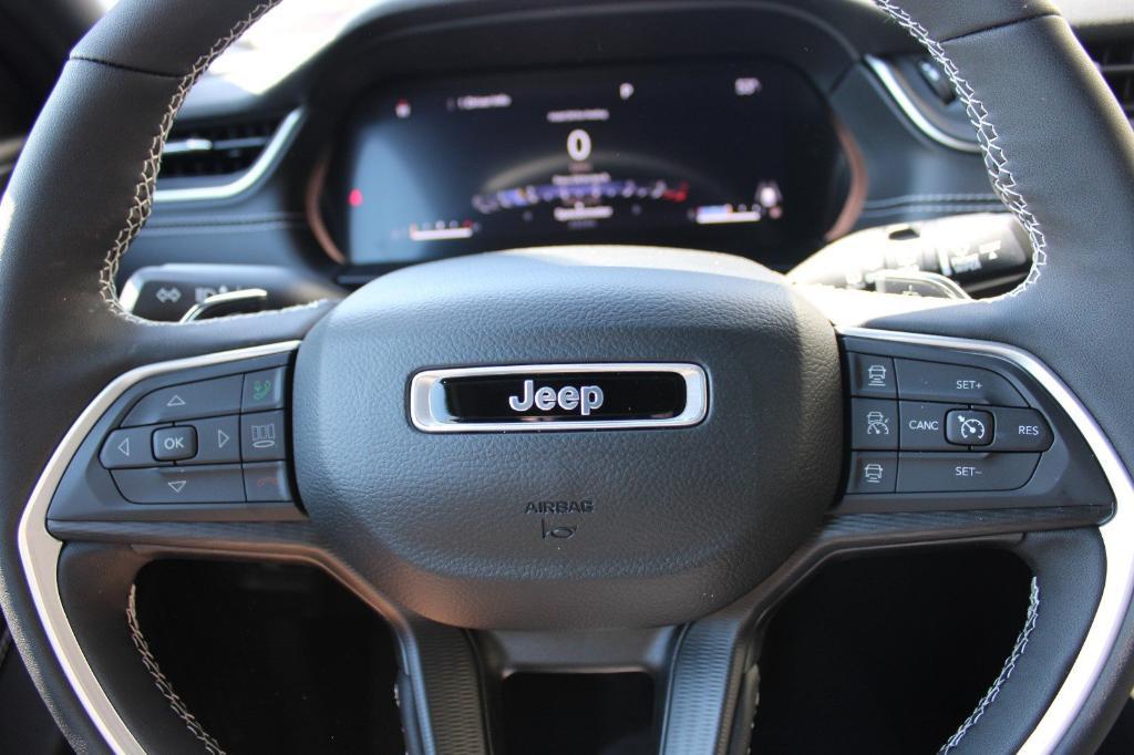 new 2024 Jeep Grand Cherokee car, priced at $48,834