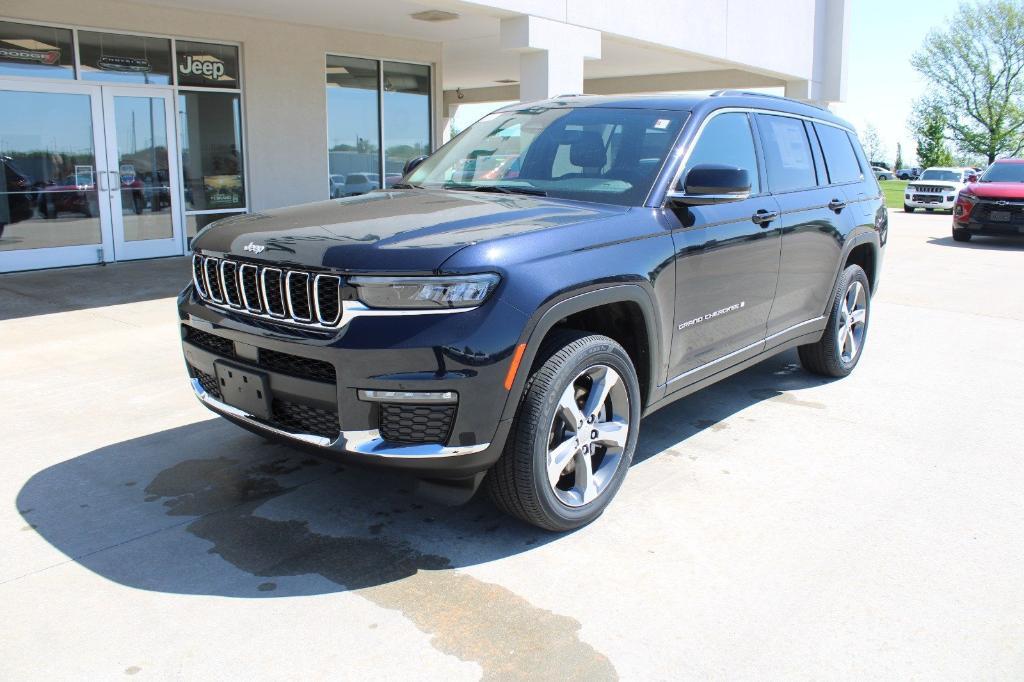 new 2024 Jeep Grand Cherokee L car, priced at $56,098