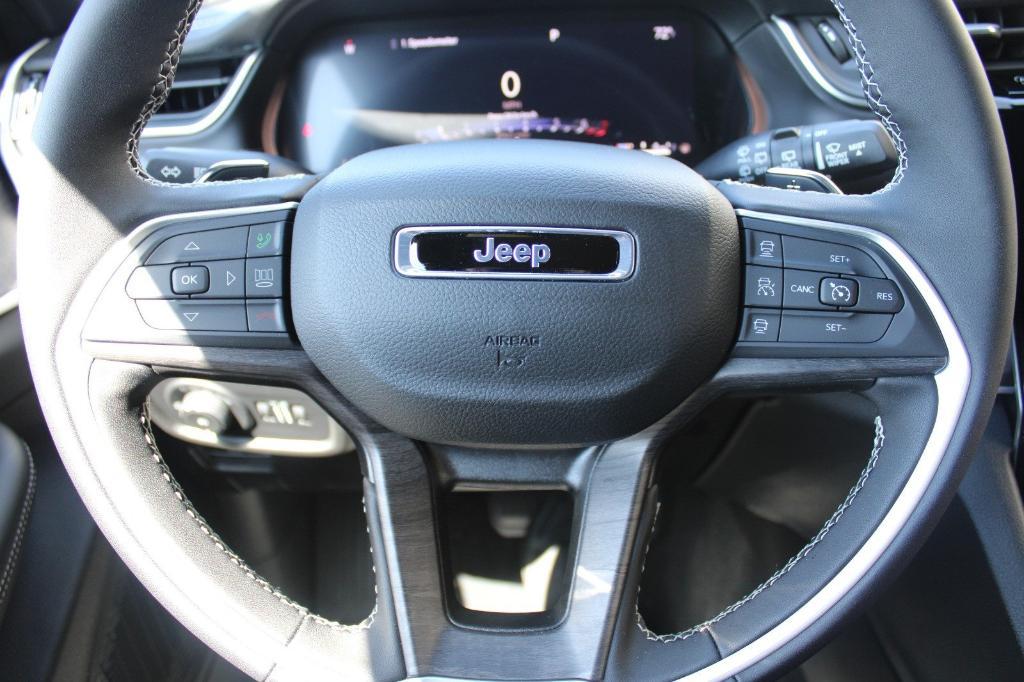 new 2024 Jeep Grand Cherokee L car, priced at $56,098