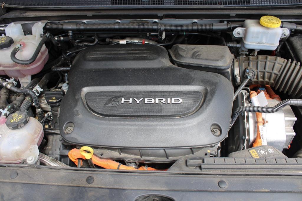 used 2022 Chrysler Pacifica Hybrid car, priced at $27,888