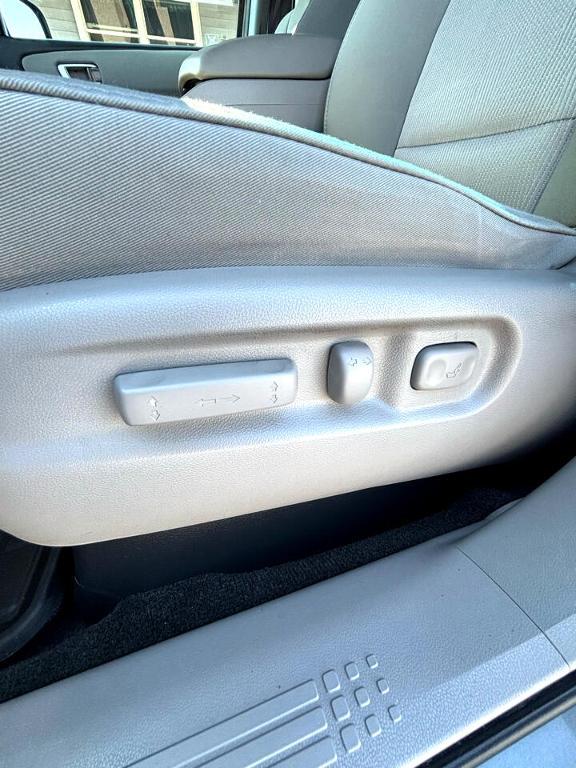 used 2012 Honda Pilot car, priced at $14,888