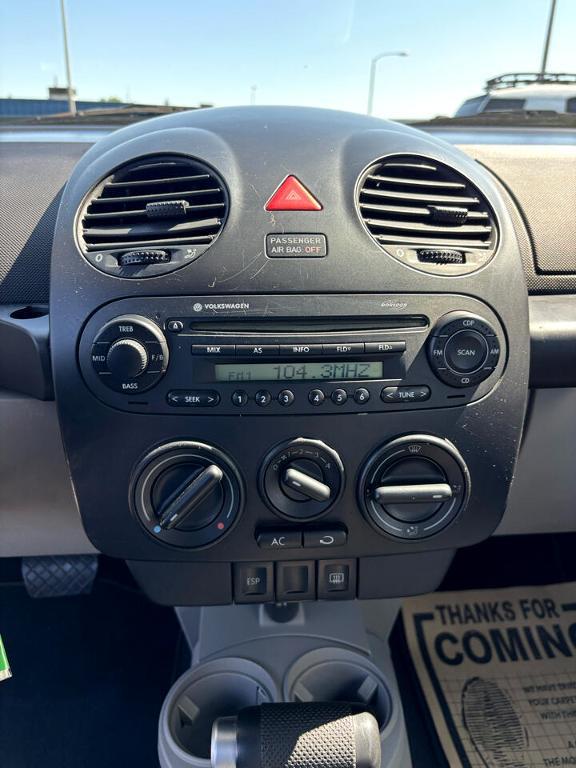 used 2005 Volkswagen New Beetle car
