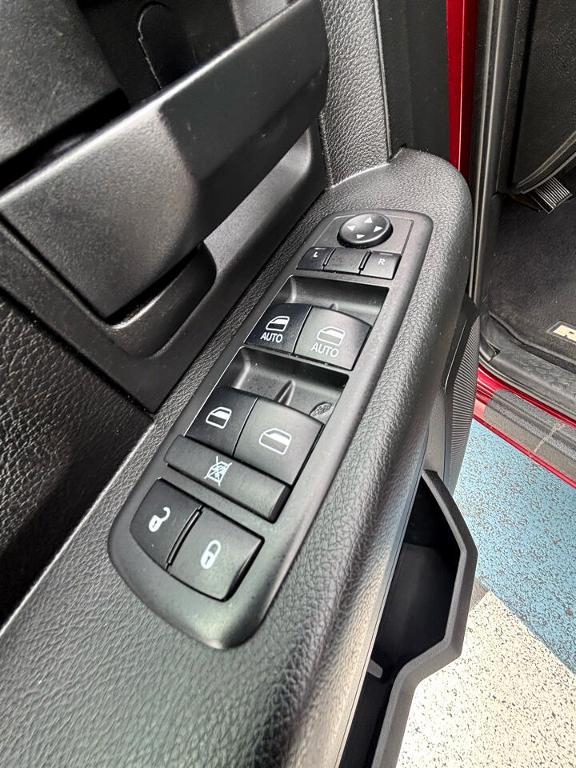 used 2019 Ram 1500 Classic car, priced at $28,977
