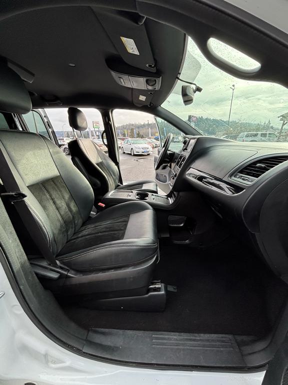 used 2015 Dodge Grand Caravan car, priced at $13,922