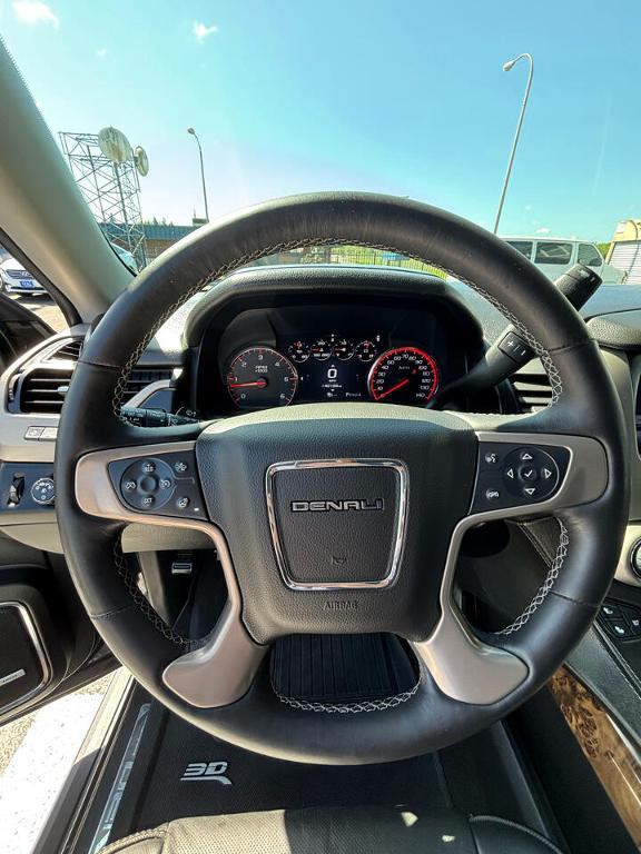 used 2015 GMC Yukon car, priced at $25,155