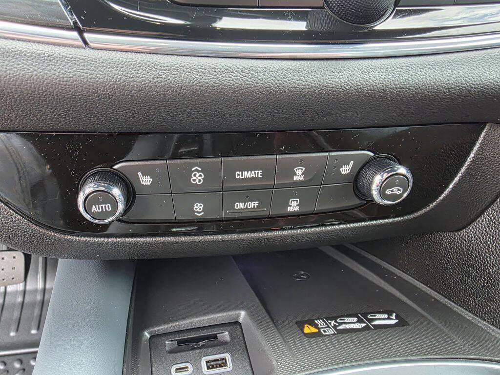 used 2024 Buick Enclave car, priced at $40,288