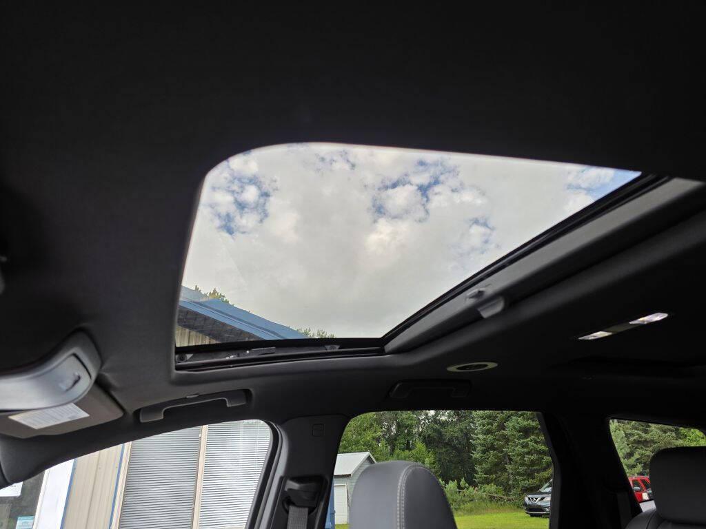 used 2024 Buick Enclave car, priced at $40,288