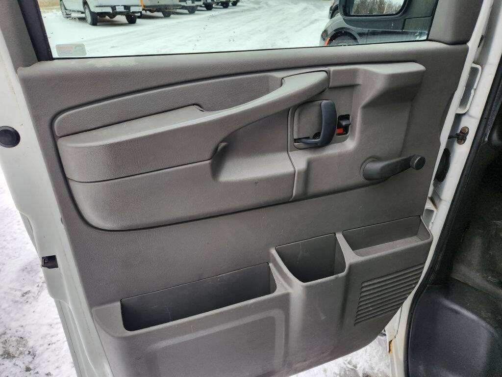 used 2008 Chevrolet Express 1500 car, priced at $5,999