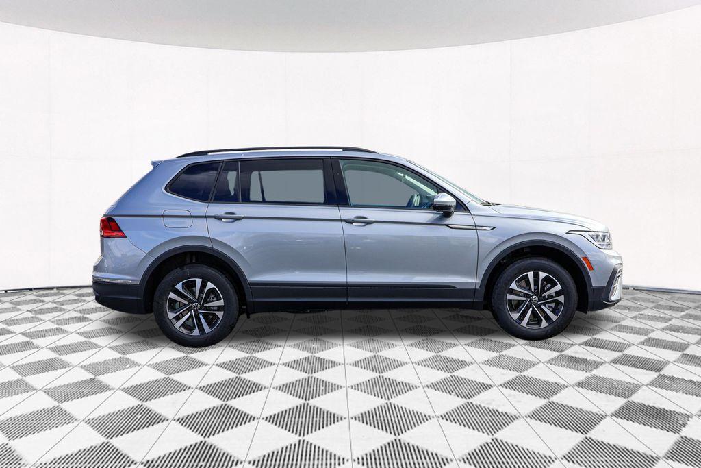 new 2024 Volkswagen Tiguan car, priced at $27,246