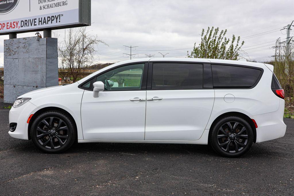 used 2019 Chrysler Pacifica car, priced at $18,995