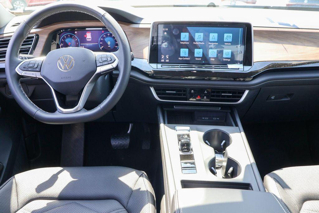 new 2025 Volkswagen Atlas car, priced at $38,506