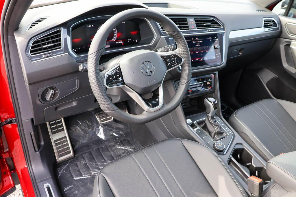 new 2024 Volkswagen Tiguan car, priced at $33,373