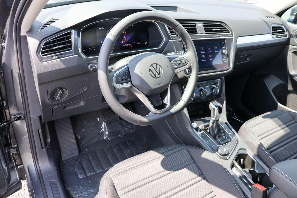 new 2024 Volkswagen Tiguan car, priced at $27,226