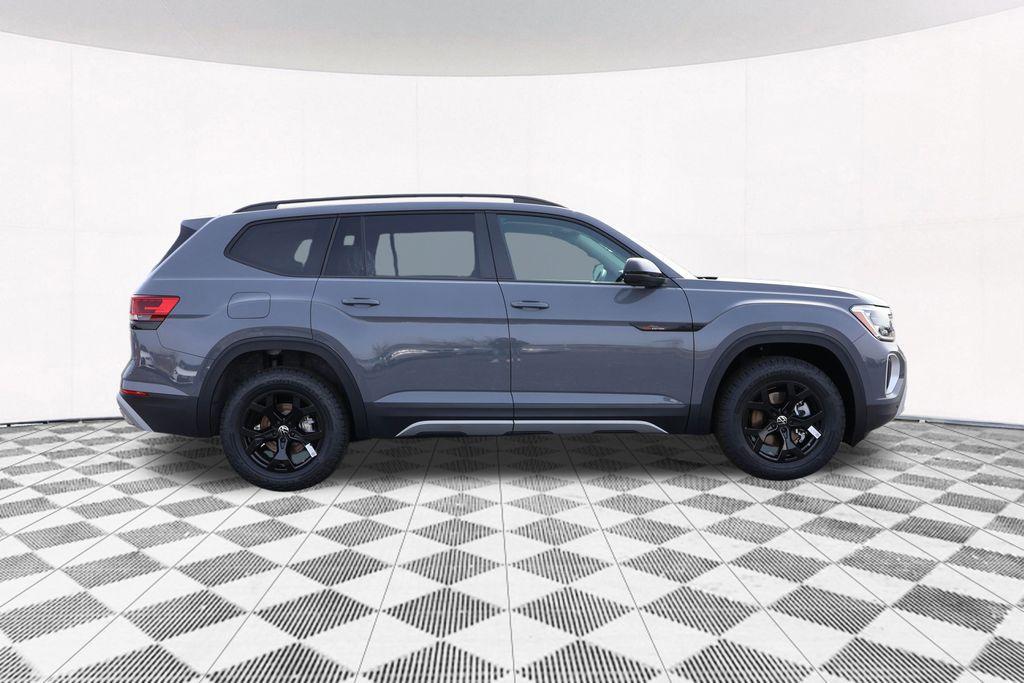new 2025 Volkswagen Atlas car, priced at $45,341