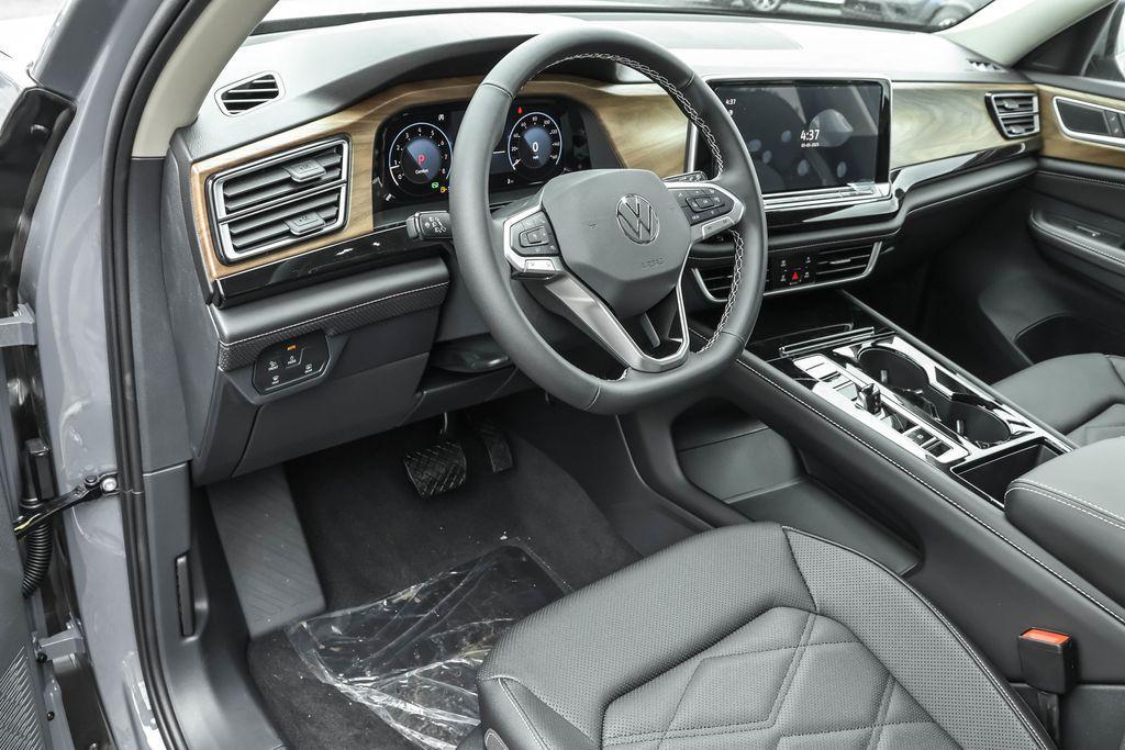 new 2025 Volkswagen Atlas car, priced at $44,409