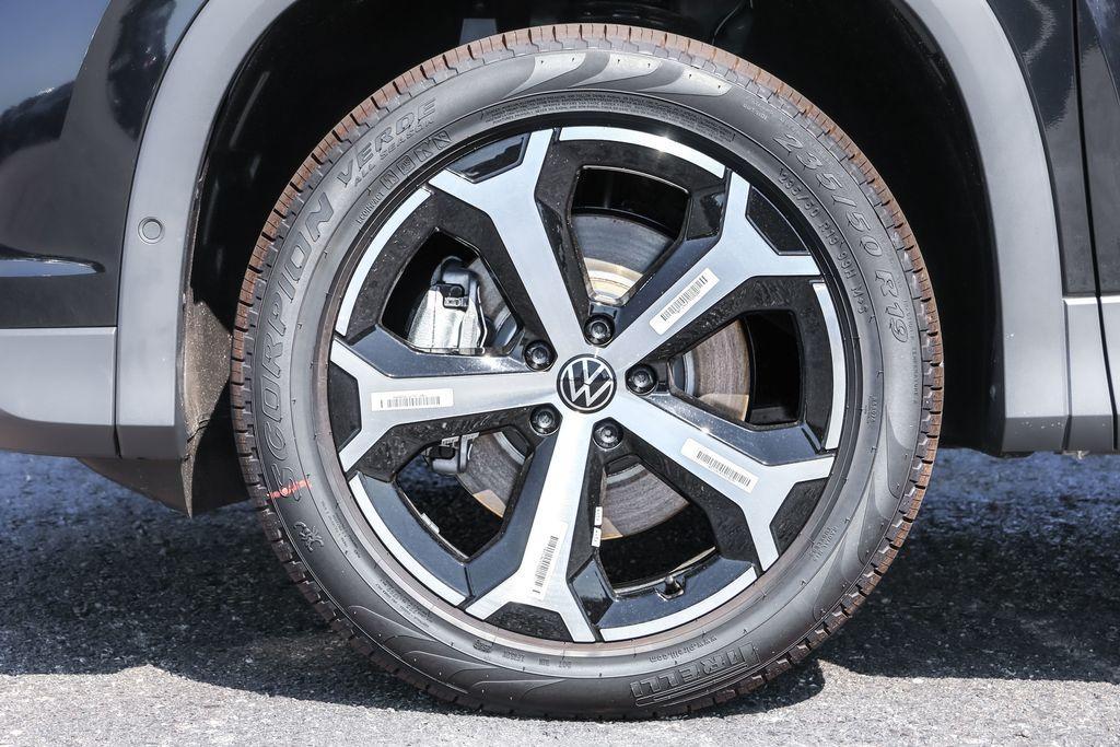 new 2025 Volkswagen Tiguan car, priced at $34,945