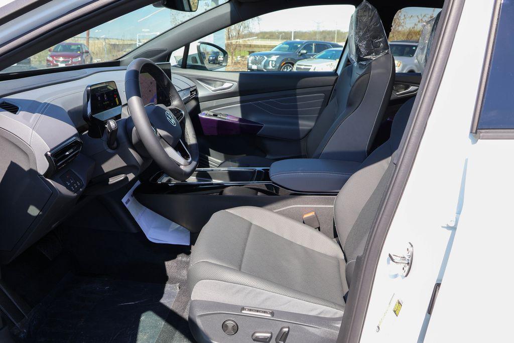 new 2025 Volkswagen ID.4 car, priced at $49,868