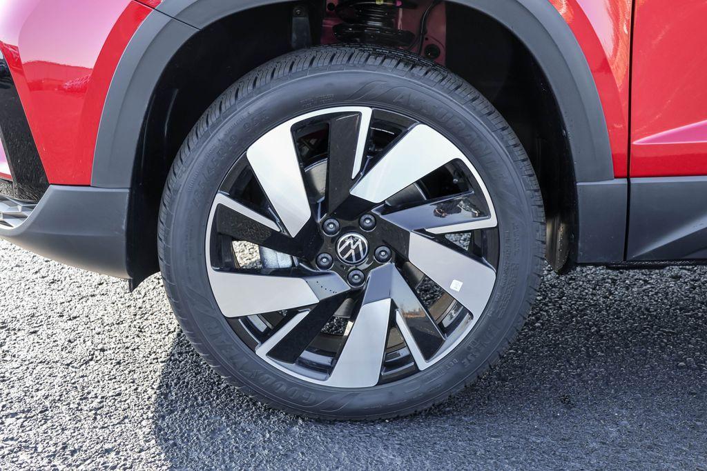 new 2024 Volkswagen Taos car, priced at $33,360