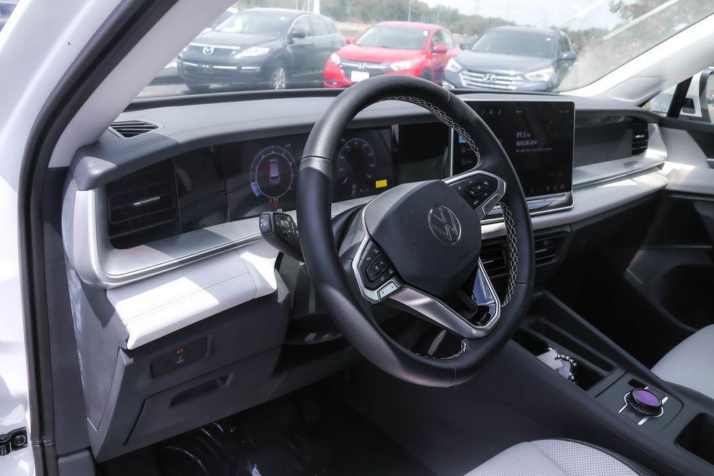 new 2025 Volkswagen Tiguan car, priced at $33,927