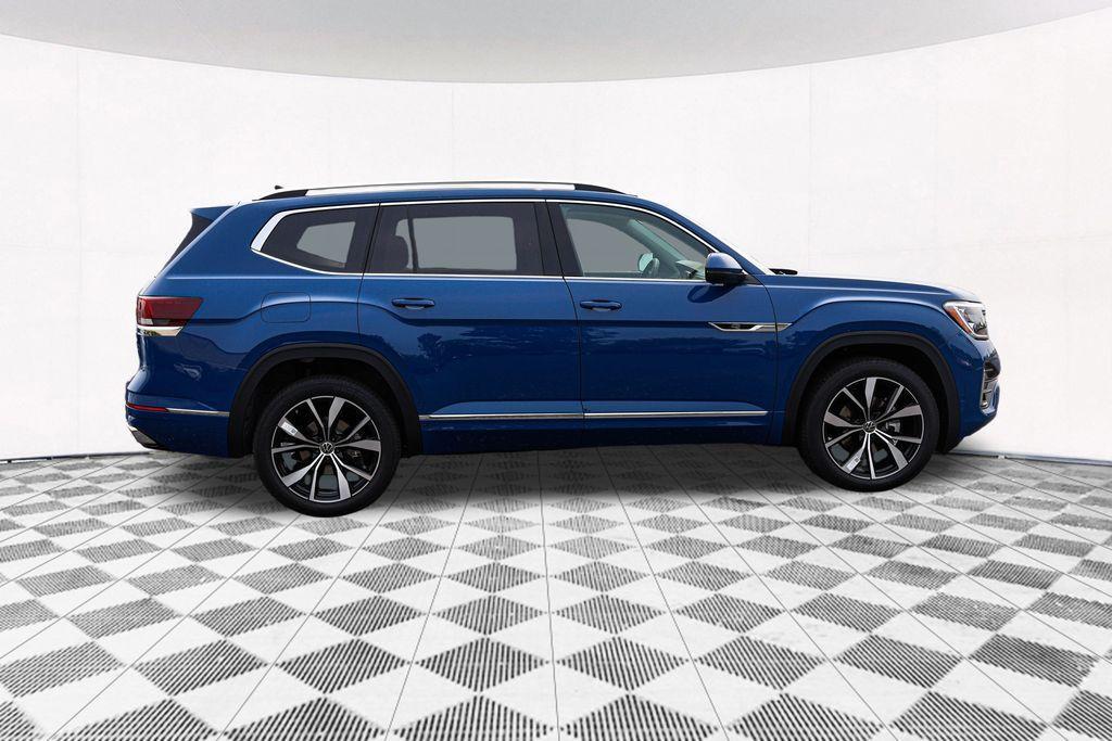 new 2025 Volkswagen Atlas car, priced at $53,729