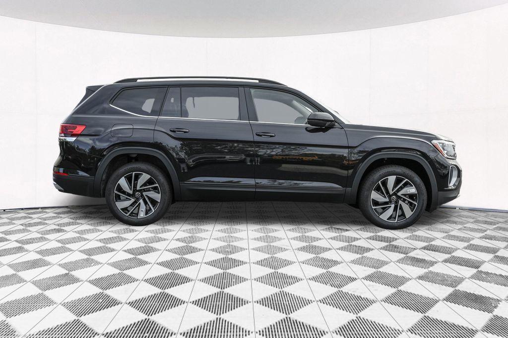 new 2026 Volkswagen Atlas car, priced at $46,076