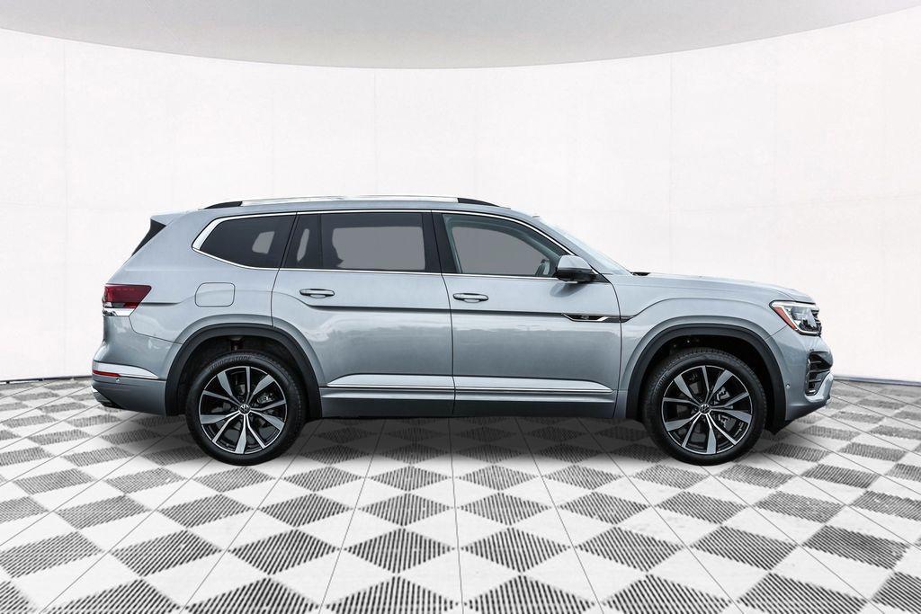 new 2025 Volkswagen Atlas car, priced at $50,411