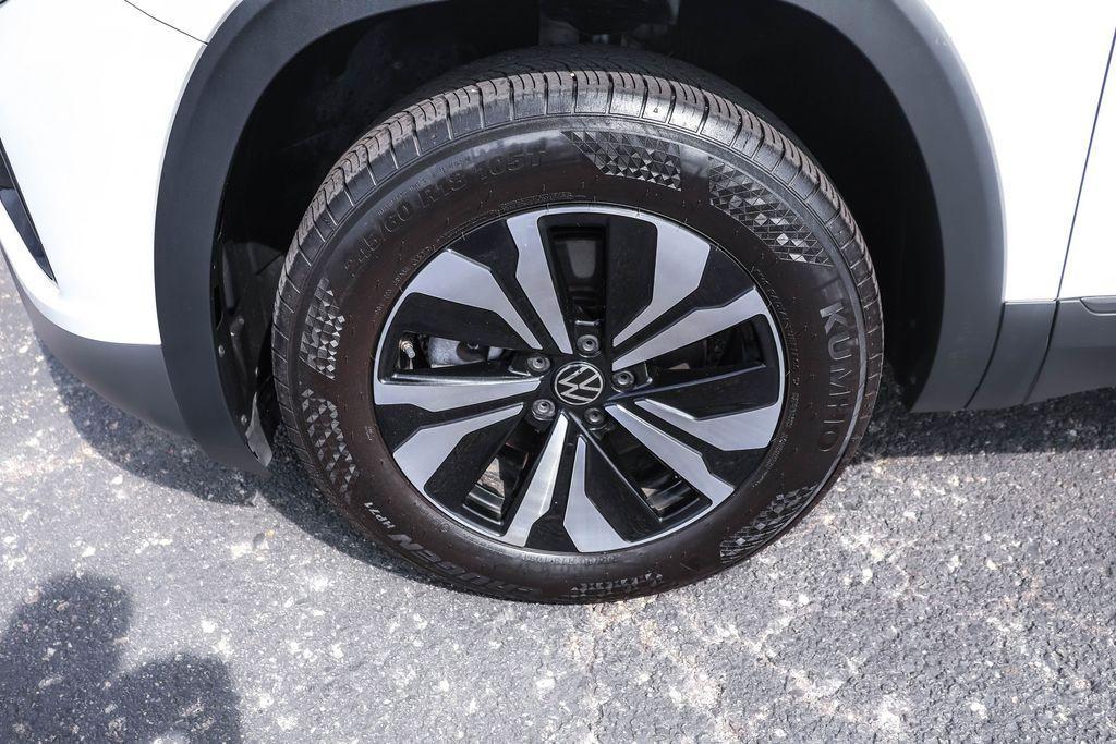 used 2025 Volkswagen Atlas Cross Sport car, priced at $37,210