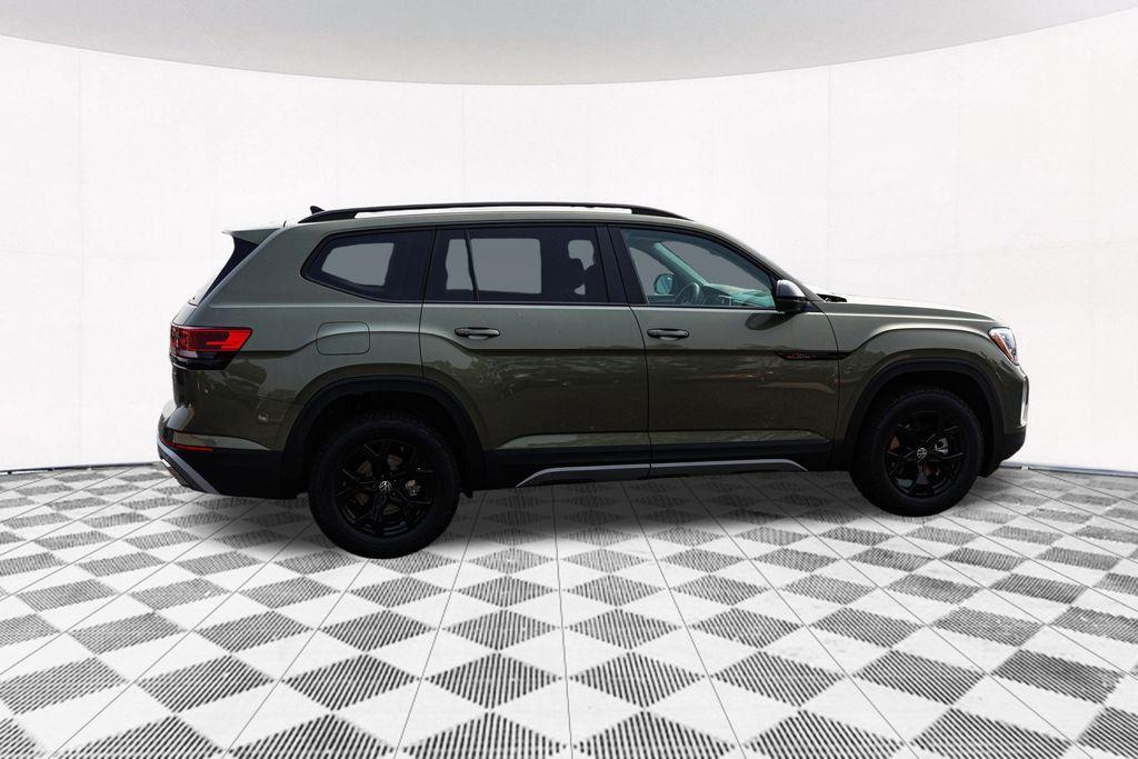 new 2025 Volkswagen Atlas car, priced at $46,850