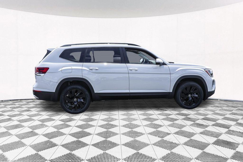 new 2025 Volkswagen Atlas car, priced at $41,029