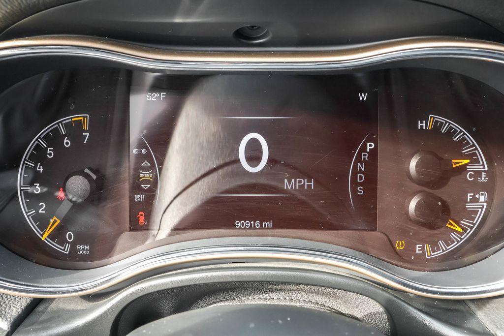 used 2015 Jeep Grand Cherokee car, priced at $15,694