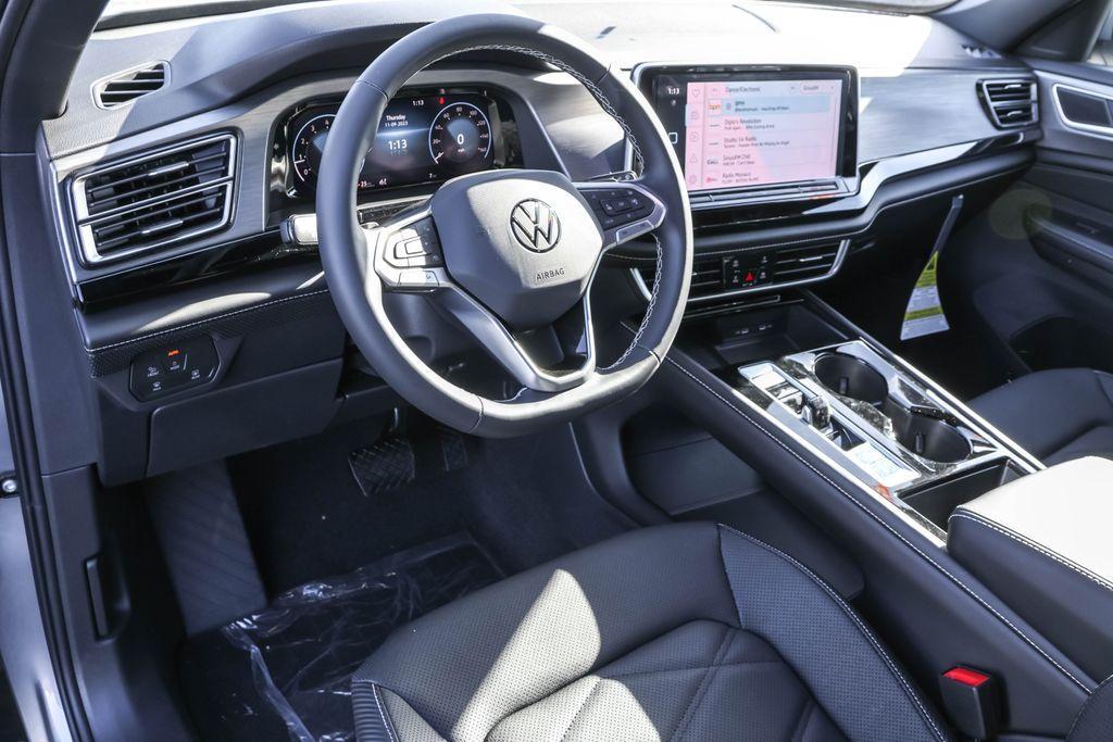 new 2024 Volkswagen Atlas Cross Sport car, priced at $41,100