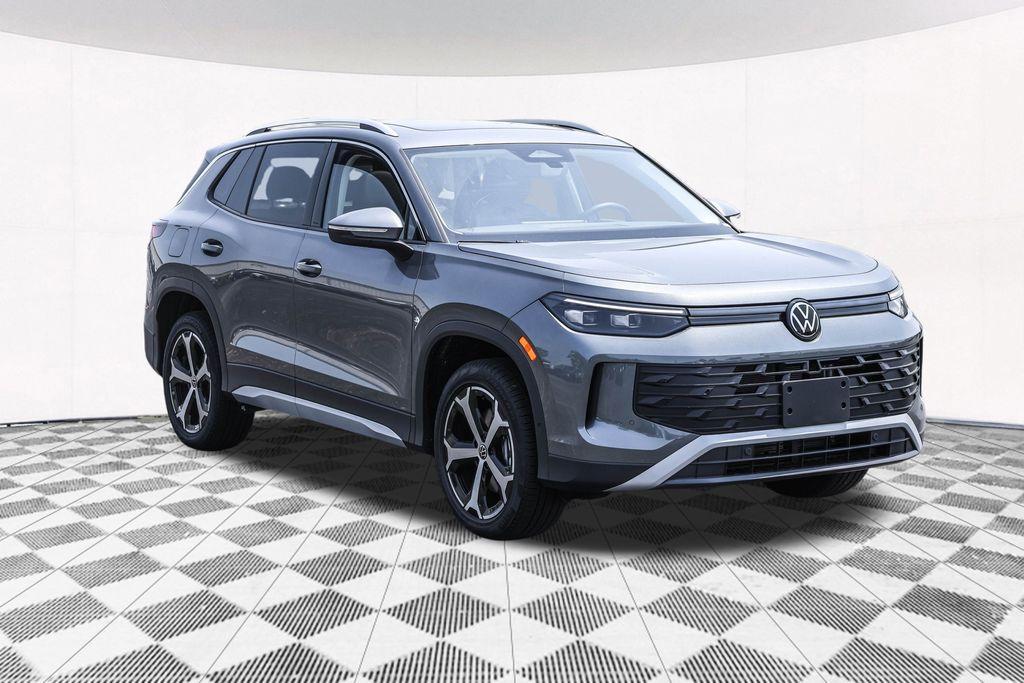new 2025 Volkswagen Tiguan car, priced at $36,716