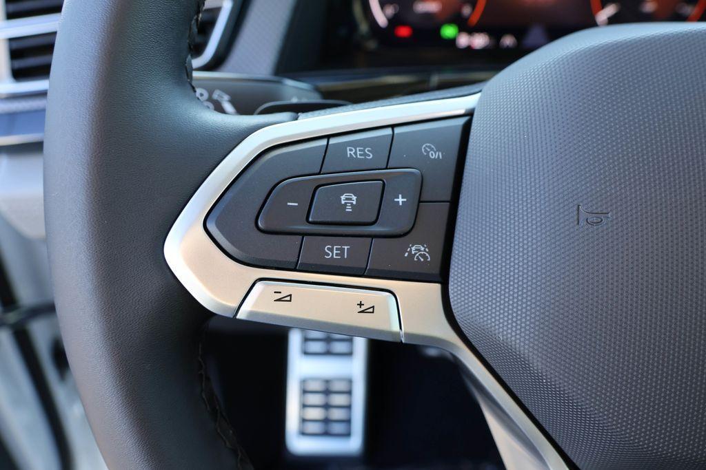 new 2025 Volkswagen Atlas car, priced at $44,904