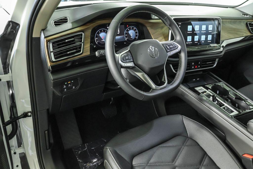 new 2026 Volkswagen Atlas car, priced at $47,178
