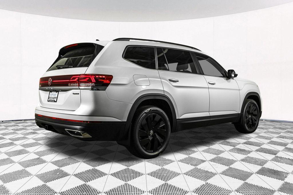 new 2026 Volkswagen Atlas car, priced at $47,178