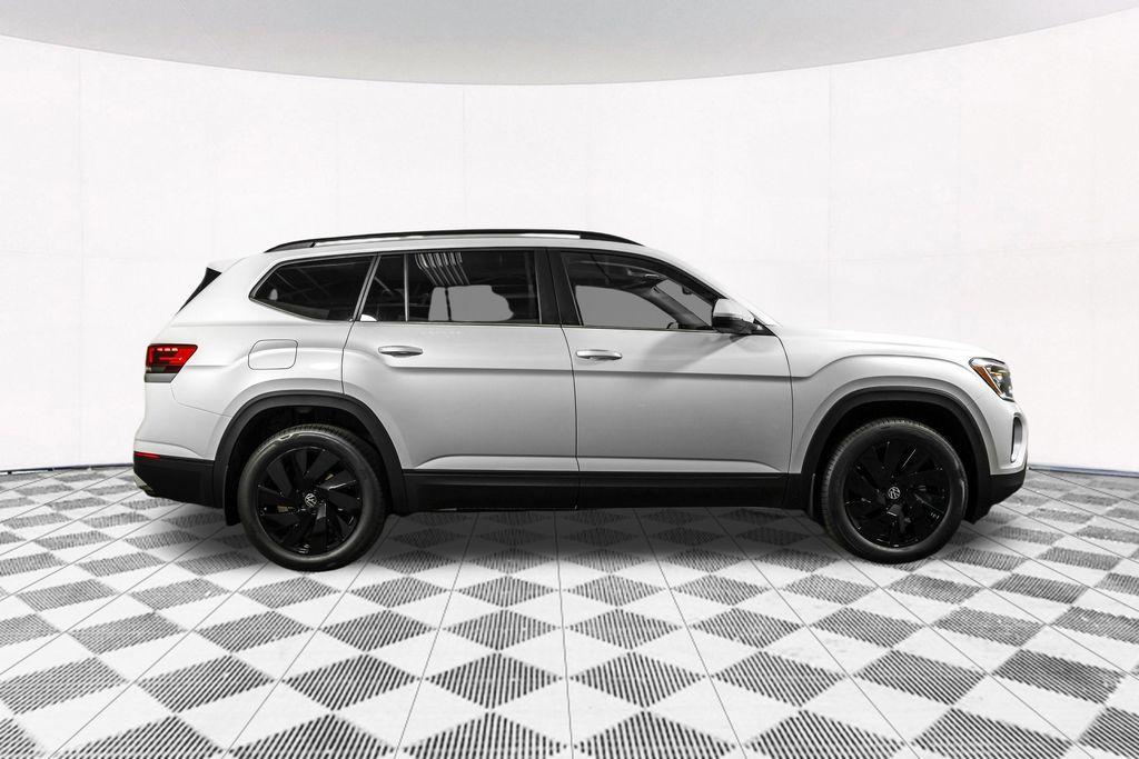 new 2026 Volkswagen Atlas car, priced at $47,178