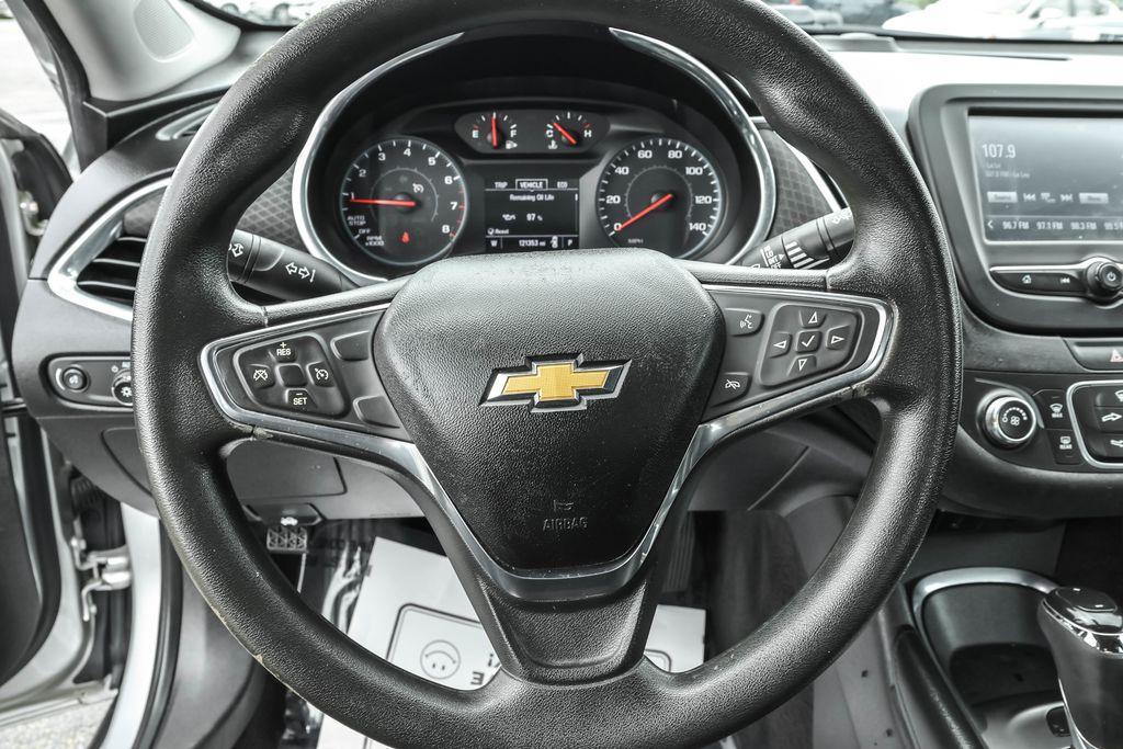 used 2018 Chevrolet Malibu car, priced at $11,150
