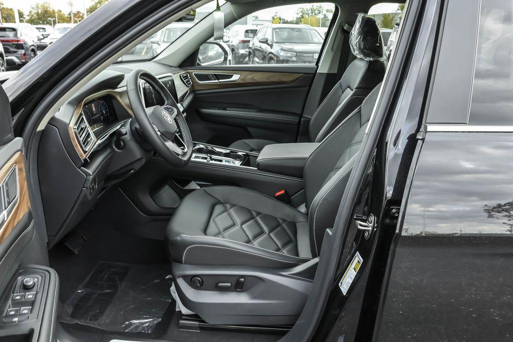 new 2026 Volkswagen Atlas car, priced at $45,766