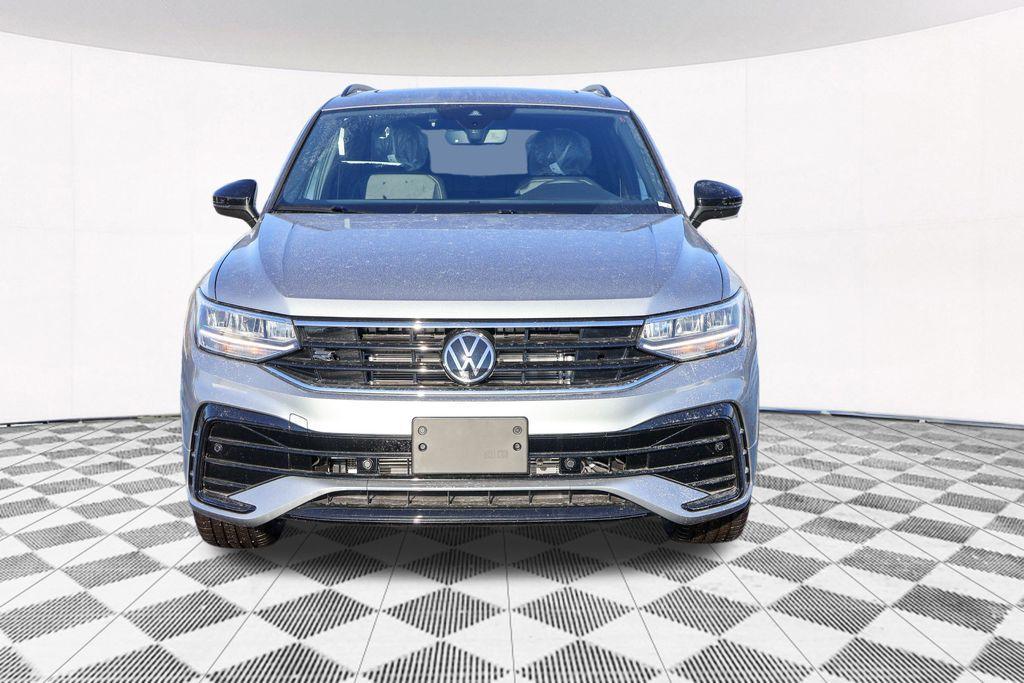 new 2024 Volkswagen Tiguan car, priced at $32,911