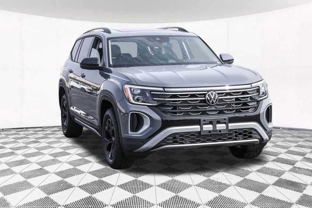 new 2025 Volkswagen Atlas car, priced at $46,689