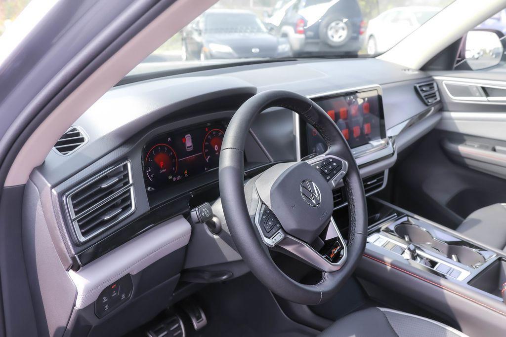 new 2025 Volkswagen Atlas car, priced at $46,689