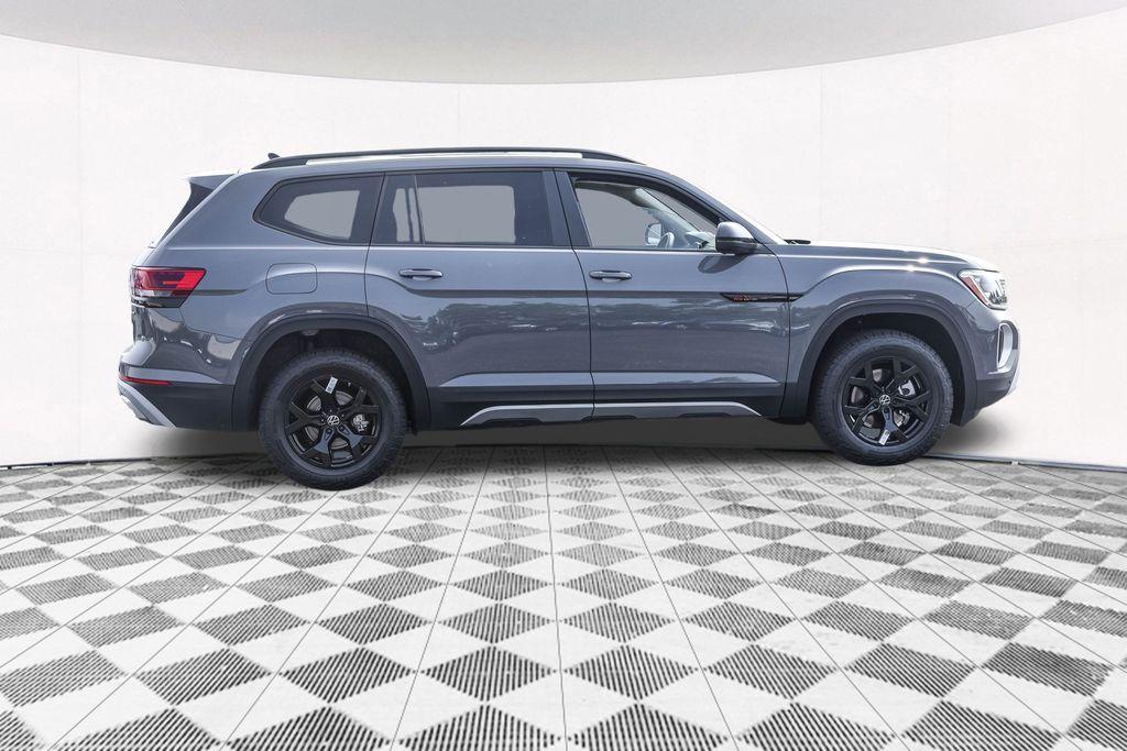 new 2025 Volkswagen Atlas car, priced at $46,689