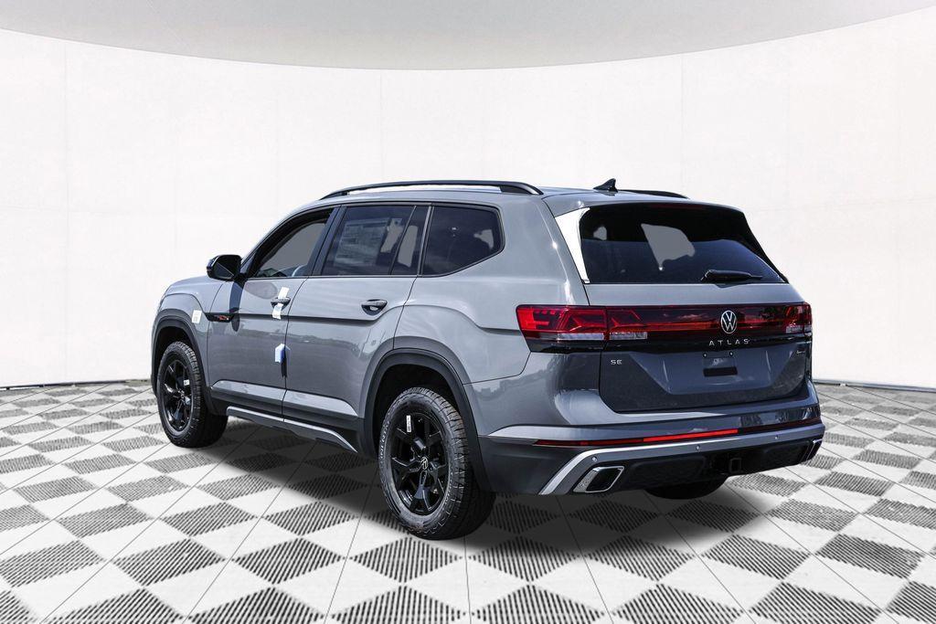 new 2025 Volkswagen Atlas car, priced at $45,084
