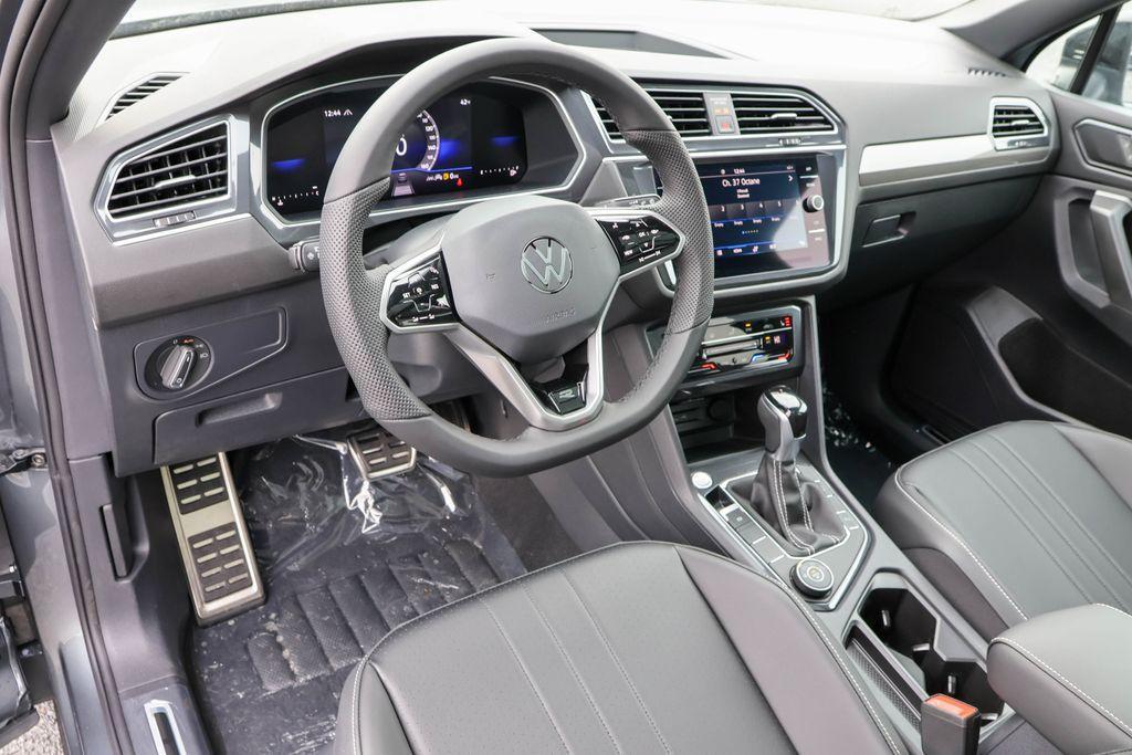 new 2024 Volkswagen Tiguan car, priced at $32,774